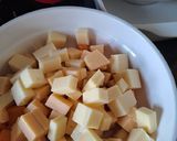 Foto del paso 3 de la receta: Zapallo cabutia relleno 4 quesos a la parrilla!!!!