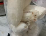 A picture of step 1 of Banana Peanut Butter Shake 🥂.