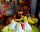 A picture of step 13 of Poornam kozhukkattai/ chana dal modak.