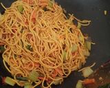 Foto langkah ke 4 dari resep Mie Goreng Sederhana II.