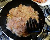 A picture of step 2 of بھنڈی قیمہ.