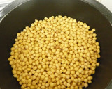 Foto del paso 2 de la receta: Garbanzos 🥄 con repollo 🥦y punta de jamón 🐽