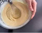 Une image de l'étape 7 de Gâteau aux pommes caramélisées.