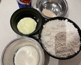 Foto langkah ke 1 dari resep Roti manis dengan whipping cream.