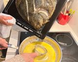 Foto del paso 8 de la receta: Rodaballo al horno con bilbaína