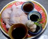 รูปขั้นตอนการทำที่ 1 ของ สะโพกไก่ต้มซีอิ๊ว