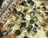 صورة لخطوة 3 من وصفة بيتزا بالتوست 🥪