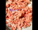 A picture of step 1 of Green beans & keema curry using restaurant style all-purpose gravy.