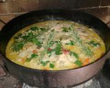 Foto del paso 7 de la receta: Pollo al disco con crema y vino blanco