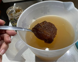 Foto del paso 6 de la receta: Infusión para aliviar la gripe y la tos