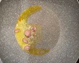 Foto del passaggio 1 della ricetta Risotto al blu curaçao, uova di lombo e zeste di limone
