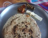 A picture of step 5 of Paneer ka paratha.