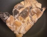 Une image de l'étape 1 de Linguines, cèpes et Mozza.