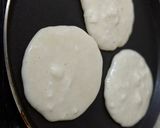 A picture of step 4 of Pancakes.
