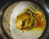 A picture of step 2 of Vada Pav Wrap.