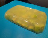 Foto del paso 15 de la receta: Cubos de aguacate con pepino y lima, huevas y hojita albahaca