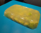 Foto del paso 15 de la receta: Cubos de aguacate con pepino y lima, huevas y hojita albahaca