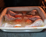 Foto del paso 4 de la receta: Muslos al horno con tomate y arroz 🍚