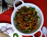 A picture of step 4 of Pointed Gourd sabji (parval).