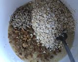 Foto del paso 2 de la receta: Galletitas de avena, nuez y semillas 🍪