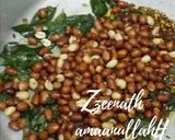 A picture of step 1 of Mumbai Special Bhelpuri.