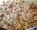 Foto del paso 1 de la receta: Empanadas de salchichas parrilleras y chorizos criollos
