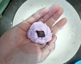 Foto langkah ke 2 dari resep 061. Klepon choco cheese.