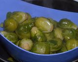 Foto del paso 2 de la receta: Bruselas en salsa de Labne