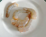 Foto del paso 3 de la receta: Berenjena rellena de langostinos