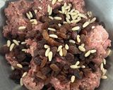 Foto del paso 3 de la receta Masa para Hamburguesas y Albóndigas Especiadas con Pasas y Piñones