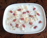 A picture of step 4 of Yogurt with fruit🍎🍌🍎.