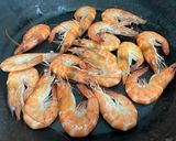 A picture of step 2 of Drunken Shrimp with Shaoxing Wine.