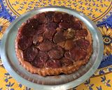 Une image de l'étape 10 de Tarte renversée prunes et pistaches.