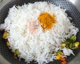 A picture of step 6 of Garlic Turmeric Rice.