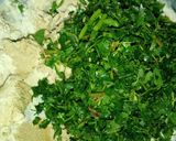 बथुआ पराठा(bathua paratha recipe in hindi) रेसिपी चरण 1 फोटो