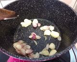 Foto langkah ke 2 dari resep Sup Bening Soun Bakso.