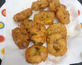 A picture of step 4 of Corn, cheese & vegetable fritters.