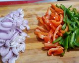 Foto del paso 1 de la receta: Huevos-flan con pimientos con tomate