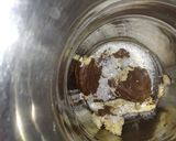 A picture of step 2 of Chocolatypie shake.