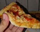 Foto langkah ke 6 dari resep Pizza Sosis Keju.