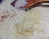 Foto del paso 4 de la receta: Crepes rellenos de repollo y langostinos con bechamel de queso