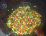 Foto del paso 5 de la receta: Wok de pasta con carne y verduras