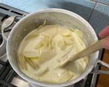 A picture of step 4 of Easy Dauphinoise potatoes.