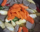 Foto langkah ke 3 dari resep Tumis Sawi Putih, Bakso, Wortel, Putren.