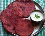 A picture of step 4 of Beetroot stuffed Paratha.