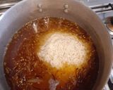 A picture of step 3 of گڑ والے چاول.