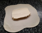 Foto del paso 2 de la receta: Hojaldre de sardina marinada en pomelo con salsa criolla
