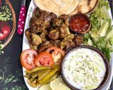 Foto langkah ke 5 dari resep Chicken Shawarma Cane Bread.