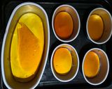 Foto langkah ke 2 dari resep Caramel Custard Chocolate Cotton Cake.