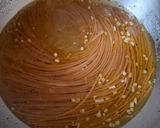 Foto del paso 4 de la receta: Espagueti con acelgas y nuez en una olla